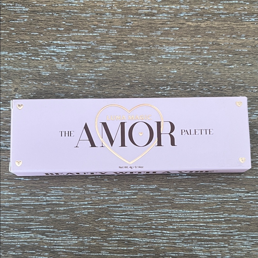 Pink Eyeshadow Palette with Five Shades